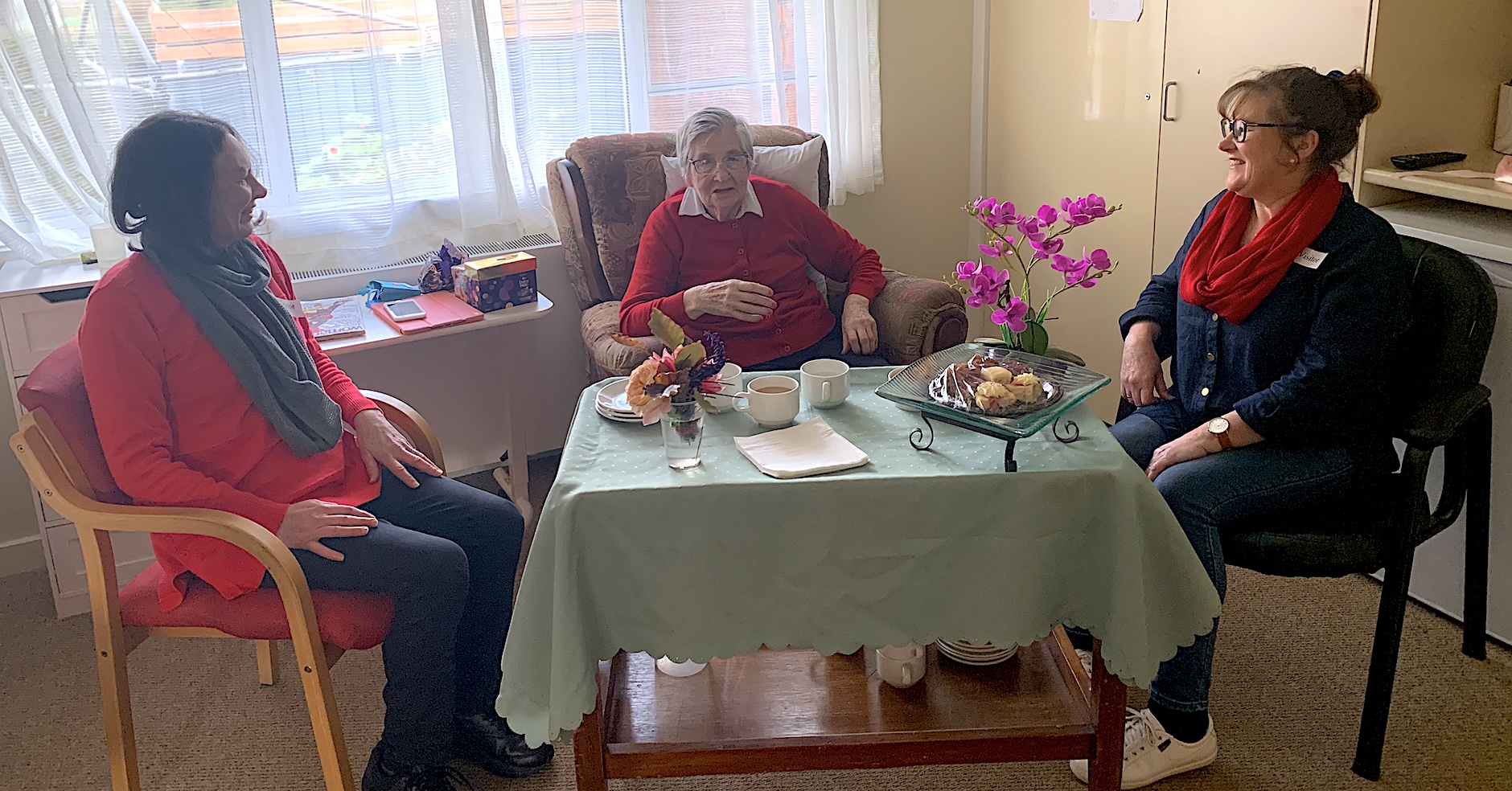 Aberlea Mortlake resident Betty Vale with daughters Julie Giacoppo (left) and Penny Timmins (right) enjoyed a special catch up for Mother’s Day on Sunday.